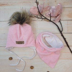 Zimní dvouvrstvá čepice na zavazování s bambulí z kožešinky + šátek Z&Z, růžová, vel. 56-62 (0-3m)